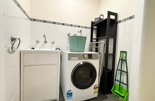 Sussex Inlet Resort | Riviera Caravan Park