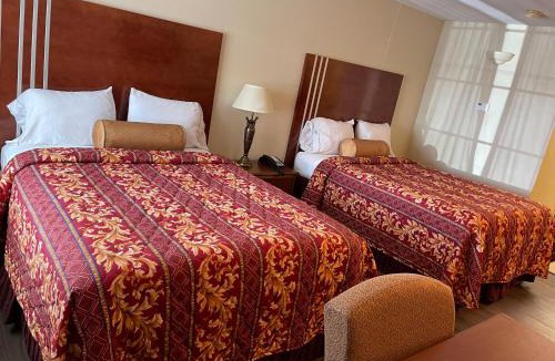 Kingsville Hotel | Riviera Inn and Suites