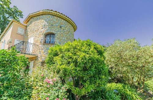 Le Bar-sur-Loup Apartment | Riviera Retreat Stunning Views at 30mn Nice Cannes