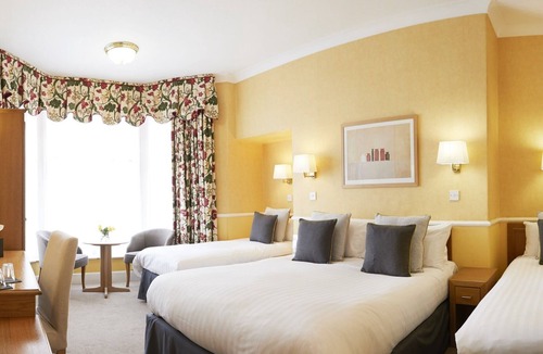 Scarborough City Centre Bed & Breakfast | Riviera Town House