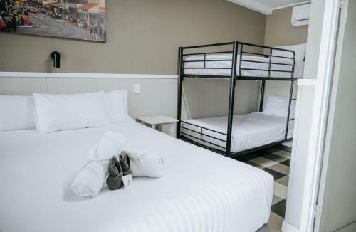 Charters Towers Hotel | Rix Hotel Motel