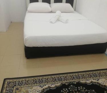 Taman Universiti Hotel | RIYAD HOTEL