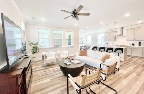 Clayton House | Rm 2: Comfy and Private Bedroom