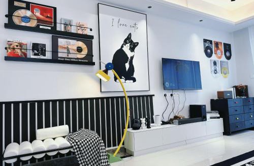 Central District Apartment | RNF Princess Cove by Short Escape