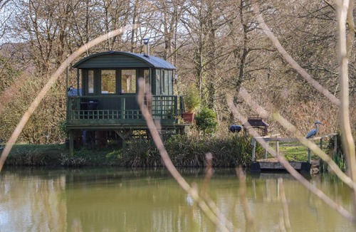 Hadlow Down House | Roach Hut
