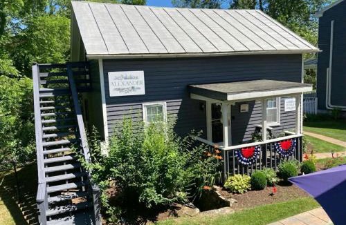 Mount Jackson House | Roadhaven1830