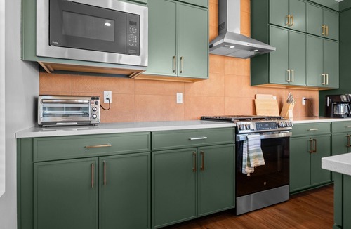 Mountain Green House | Roam Away From Home R4|Fire Pit |Office |Hot Tub