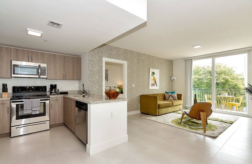 Coral Way Apartment | Roami at Grove 27