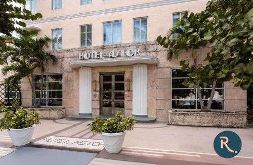 Flamingo/Lummus Hotel | Roami at Hotel Astor