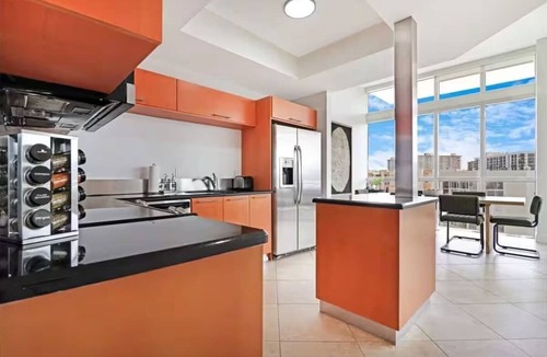 Sunny Isles Beach Apartment | Roami at Sunny Isles | 6BR Combo