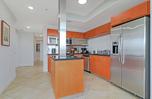 Sunny Isles Beach Apartment | Roami at Sunny Isles