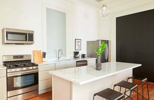 Faubourg Marigny Apartment | Roami at The Mandeville | Two Bedroom