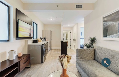 Midtown Apartment | Roami at The Palace | 4 Bed Combo | 2 Units
