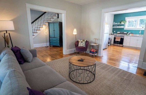 Roanoke House | Roanoke Home Downtown Charm near Greenways