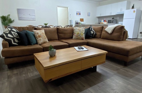 Portland House | Roantree House 4BR Secure yard Most Central