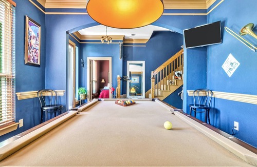 Junius Heights House | ROARING 20's Jazz Themed 2,400 SF House