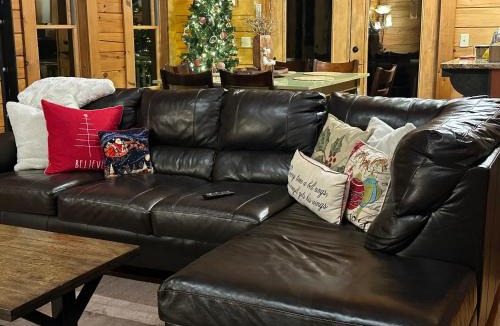 Frank House | Roaring Creek Lodge