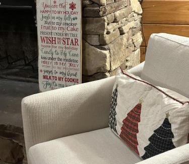 Frank House | Roaring Creek Lodge