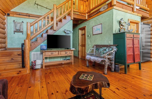Eagle Rock Cabin | Roaring River Fishing & Family Basecamp