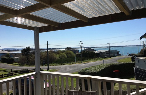 Riverton House | Rob's Beach House Riverton