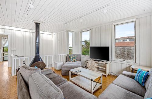 Ocean Beach House | Robbins Rest Retreat