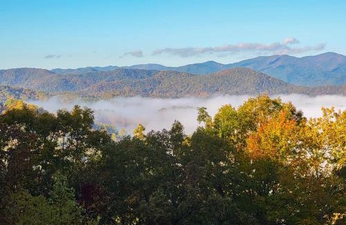 Robbinsville House | Robbinsville Vacation Rental w/Covered Balcony