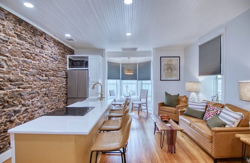 Mason House | Robin Ave. #9