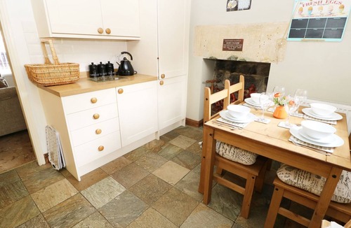 Beeley Cottage | Robin Cottage - 2 The Meadows