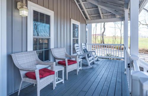 West Dundee House | Robin Crest with Hot Tub