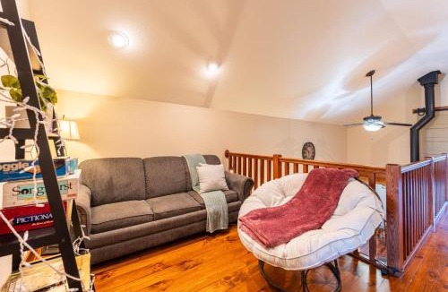 West Dundee House | Robin Crest with Hot Tub