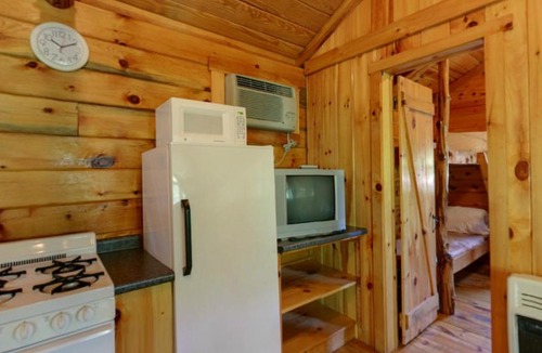 Lenhartsville Other | Robin Hill Camping Resort Deluxe Cottage 13