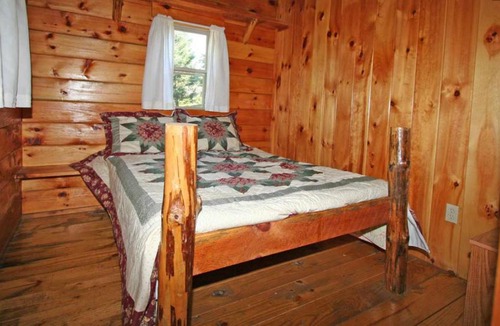 Lenhartsville Other | Robin Hill Camping Resort Deluxe Cottage 13