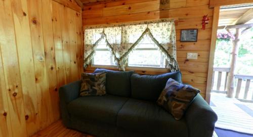 Lenhartsville Other | Robin Hill Camping Resort Deluxe Cottage 13