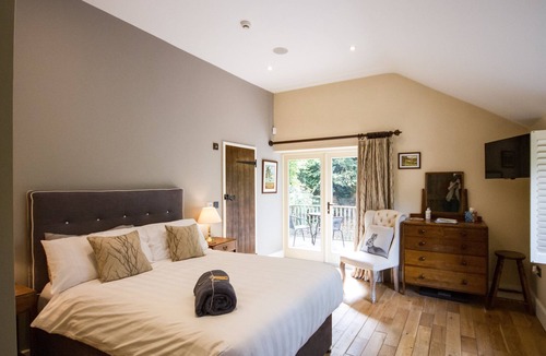 Beeley Bed & Breakfast | Robin Hood Farm B&B