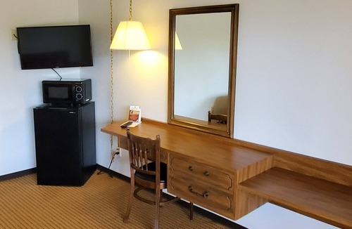 Raton Hotel | Robin Hood Motel