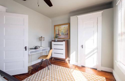 Columbus House | Robin's Egg, Private Downtown, Pet-Friendly Gem