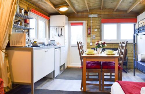 Westward House | Robin's Lodge