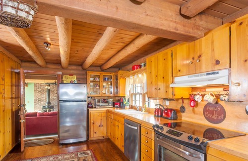 Parkdale House | Robin's Nest 4 Bedroom Home by RedAwning