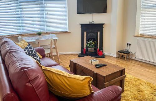 Edwinstowe House | Robin's Nest