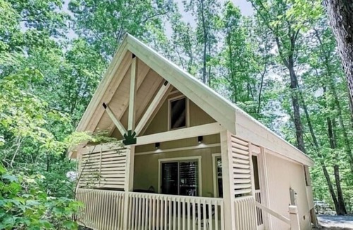 Mentone Cabin | Robin's Nest Sleeps 6