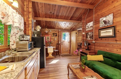 Bayview House | Robins Nest Bungalow