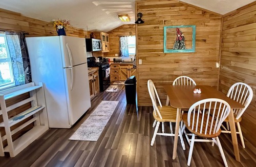 Hartshorn Cabin | Robin’s Roost Cabin @ Current River/Jacks Fork River