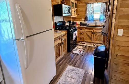Hartshorn Cabin | Robin’s Roost Cabin @ Current River/Jacks Fork River