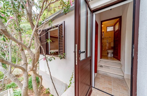 Zrnovo House | Robinson home in Žrnovo with Seaview, Terrace (3637-2)