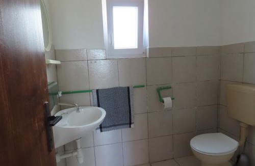 Banj Apartment | Robinson House am Meer, Kuca Naranca
