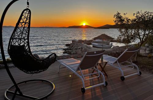 Tkon Villa | Robinson house Vitane