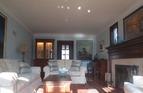 Thorold Bed & Breakfast | Robinsong Bed and Breakfast