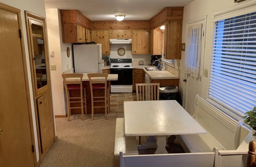 Alpine Northeast Cabin | Robison Family Cabin