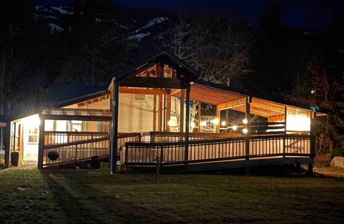 Metaline House | Robyn's River Nest