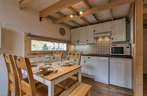 Argentiere Apartment | Roca · Duplex 5pax 2CH | 5mn Grands Montets | Parking